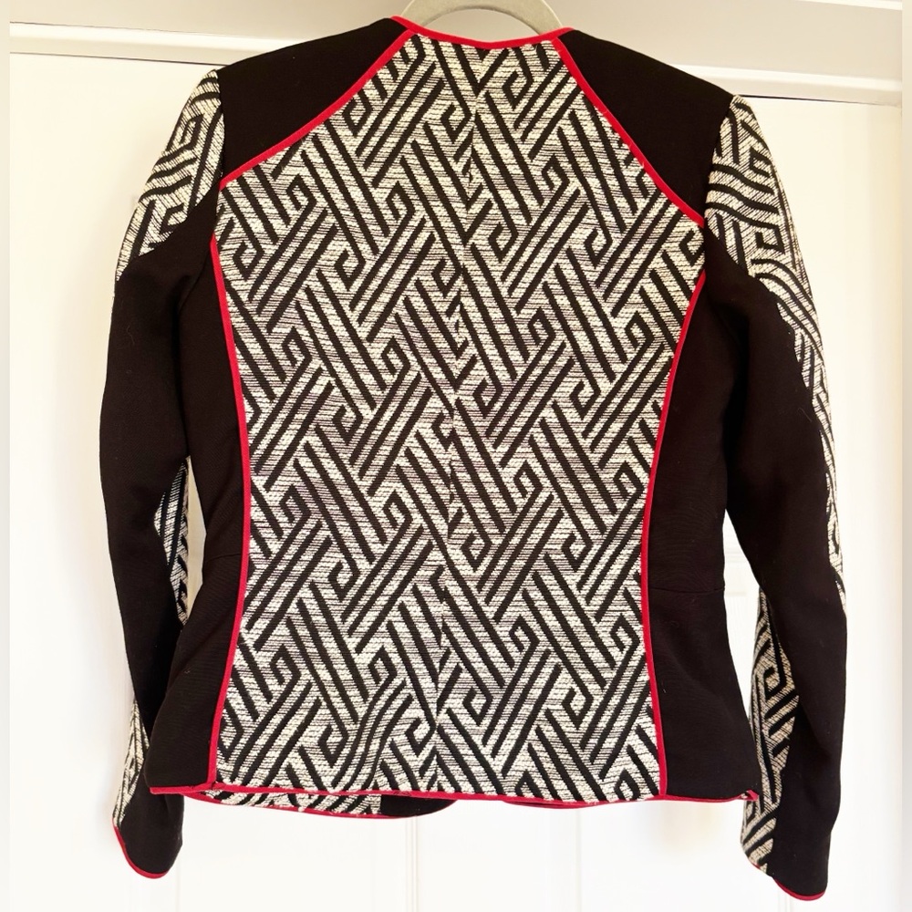 EUC H&M Blazer in Size 6 - Picture 3 of 12